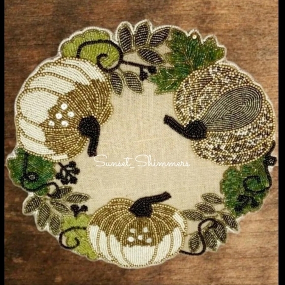 4 Nicole Miller Thanksgiving Beaded WHITE PUMPKIN Jute Placemat Chargers New - Picture 4 of 5